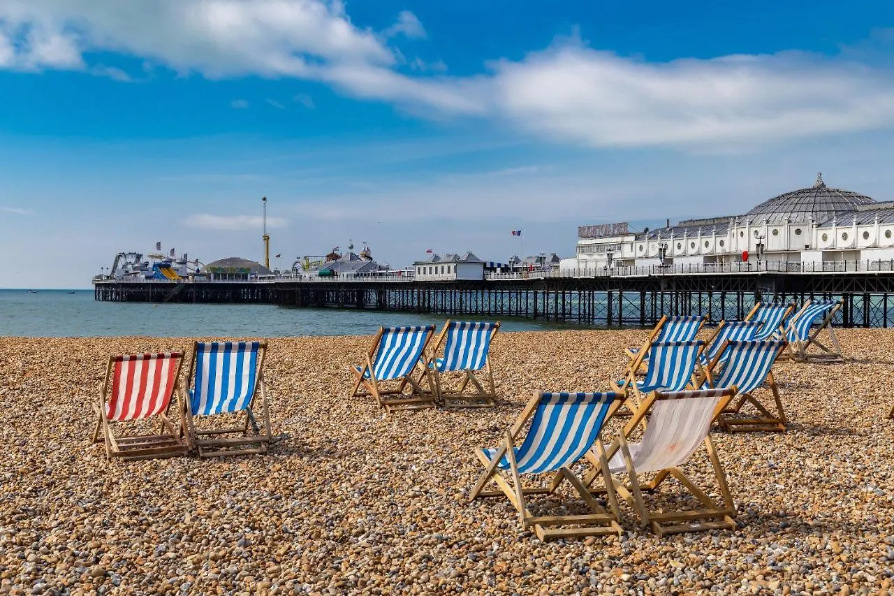 Finest Retreats - Pittodrie Guest House - Room 1 Brighton 0*,  United Kingdom