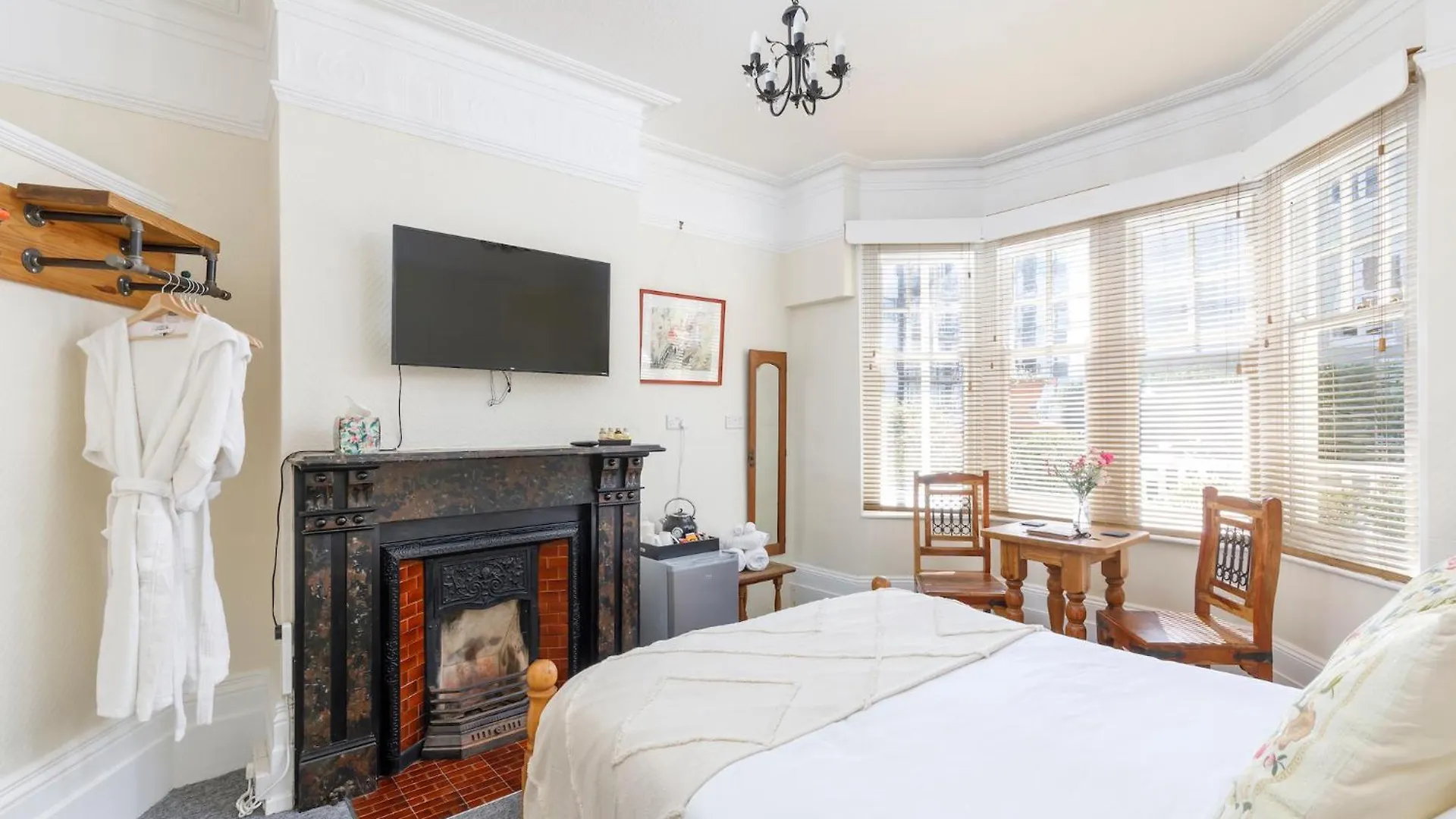 Apartment Finest Retreats - Pittodrie Guest House - Room 1 Brighton United Kingdom